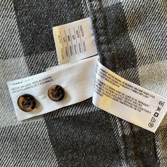Roots Canada Flannel Button Up Shirt - Picture 5 of 6